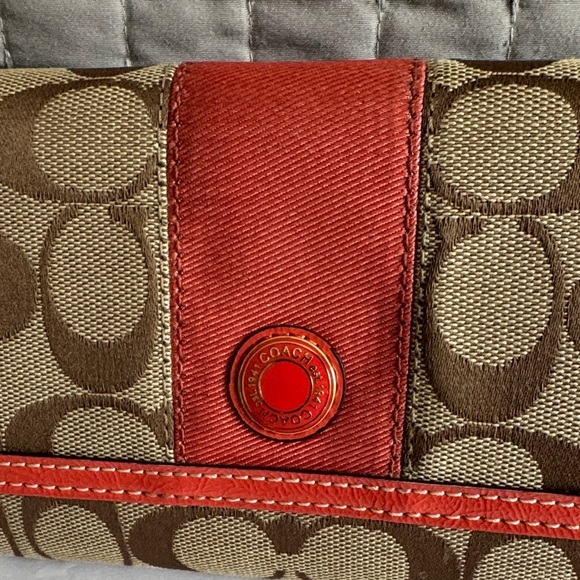Coach Trifold Canvas & Leather Trim Signature Wallet w Snap Clousure & Checkbook - Picture 3 of 16